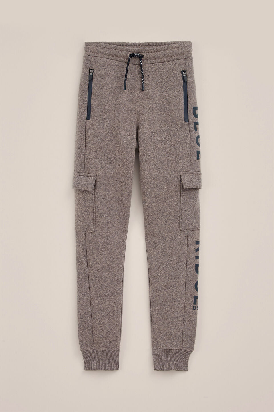 we fashion boys jogging pants with cargo pockets