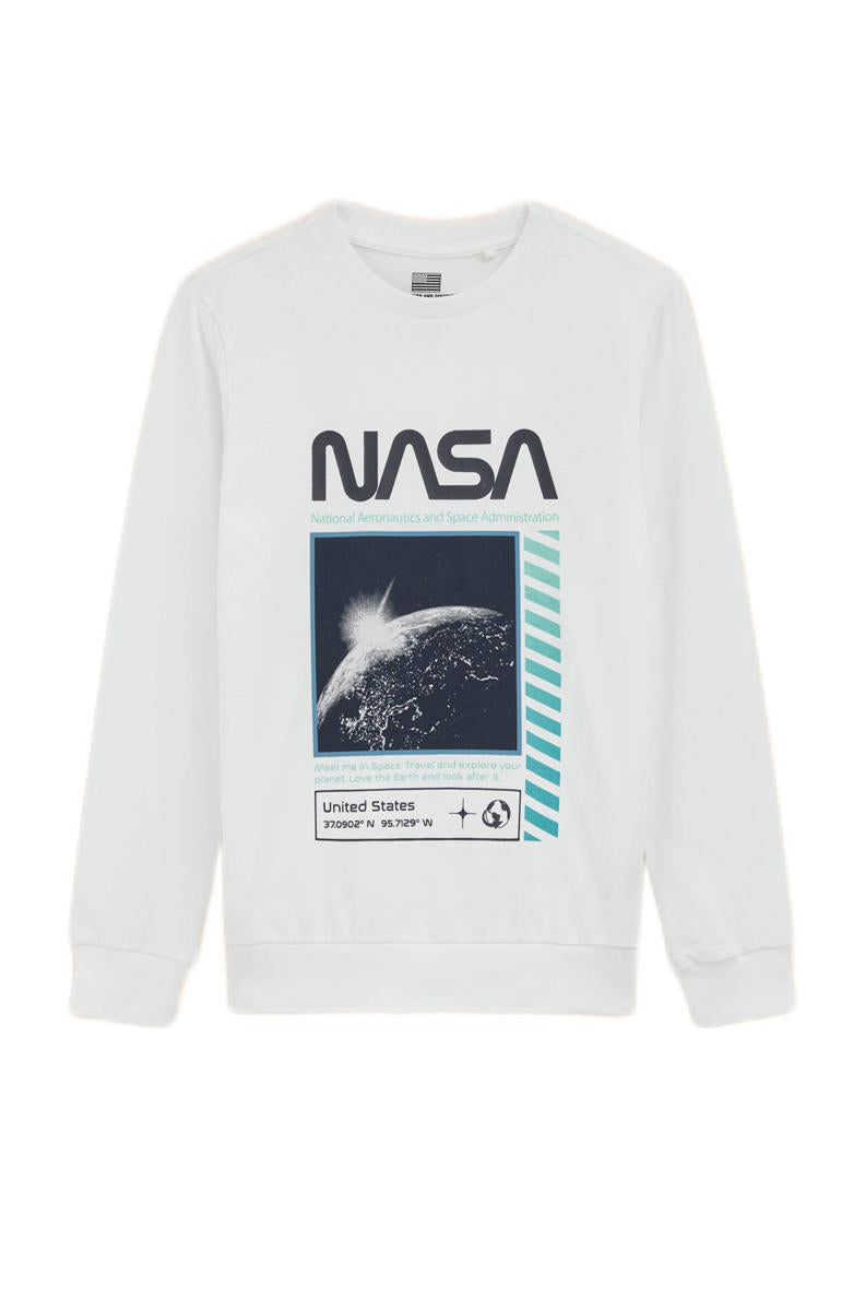 White crew neck shirt with nasa print