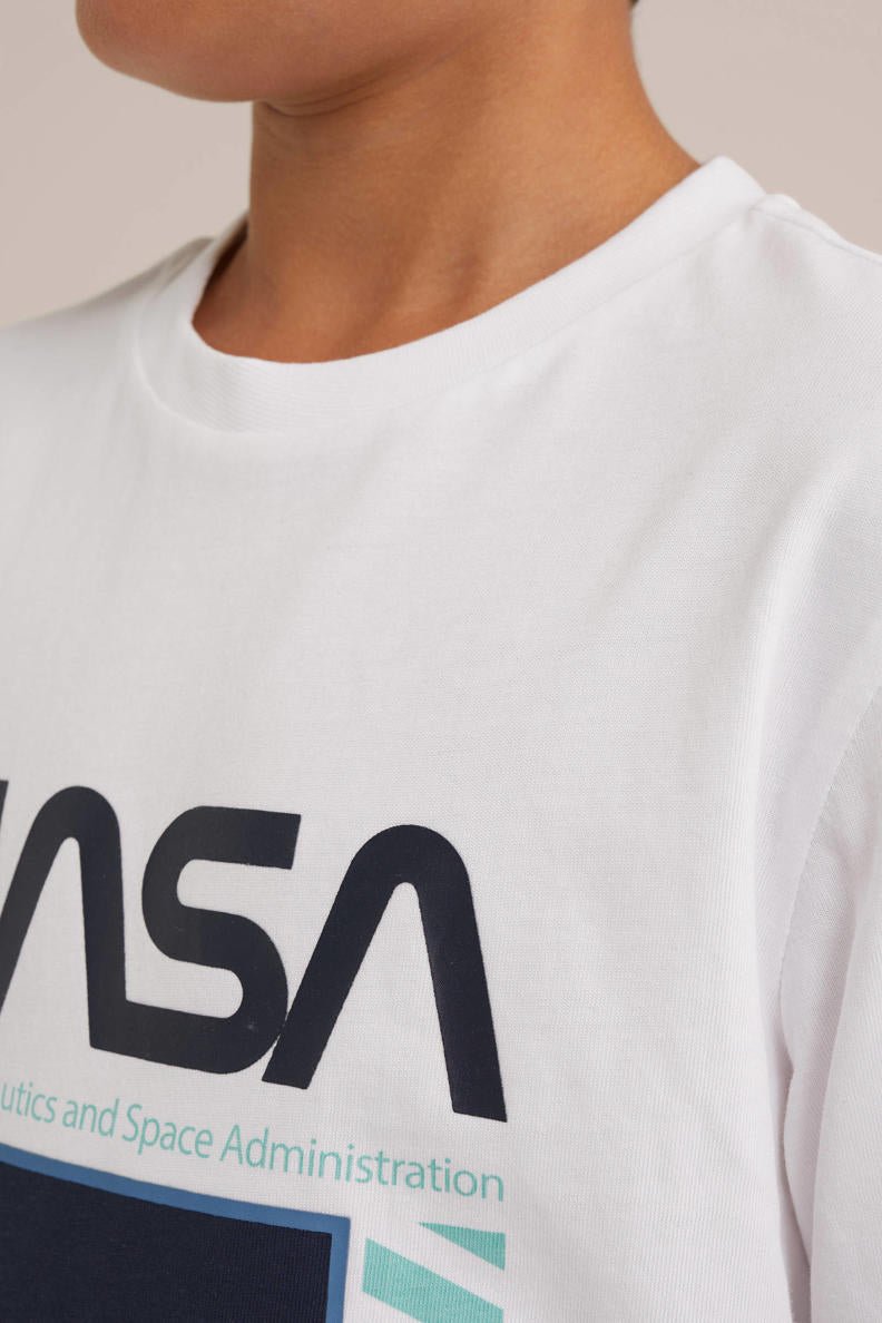 White crew neck shirt with nasa print (BG-000112)